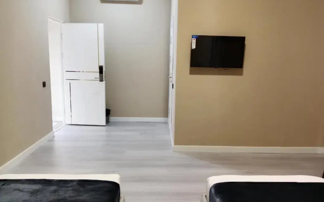 Отель Luna Plaza