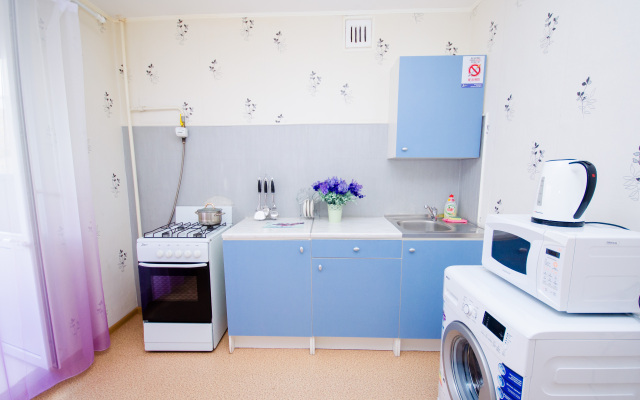 Kvartirnyij Vopros Na Lazurnaya 17 Apartments