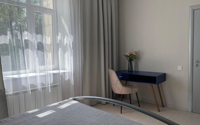 Prostornye Dvukhkomnatnye Indigo Apartments