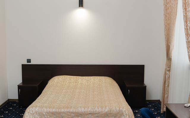 Oskar Hotel