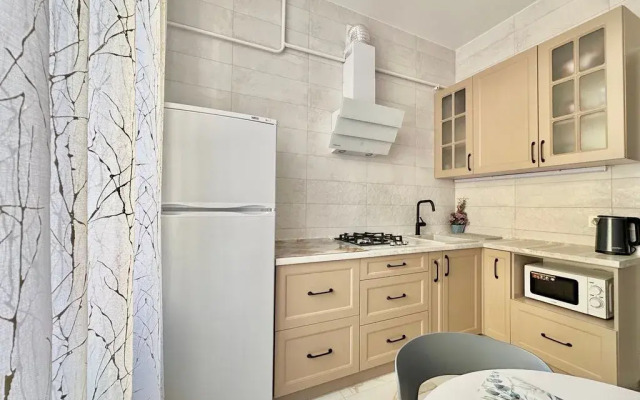 Uyutno kak doma Dzerzhinskogo 15 Apartments