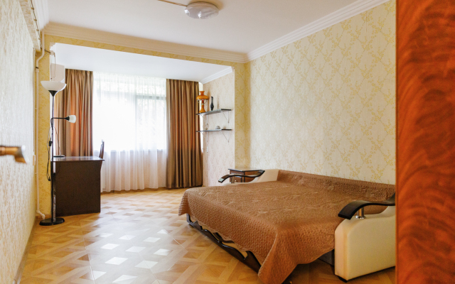 3-Kh Komnatnaya V Tsentre Adlera Flat