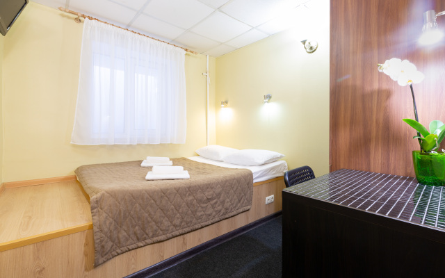 Mini Hotel Kashirskiy - Hostel