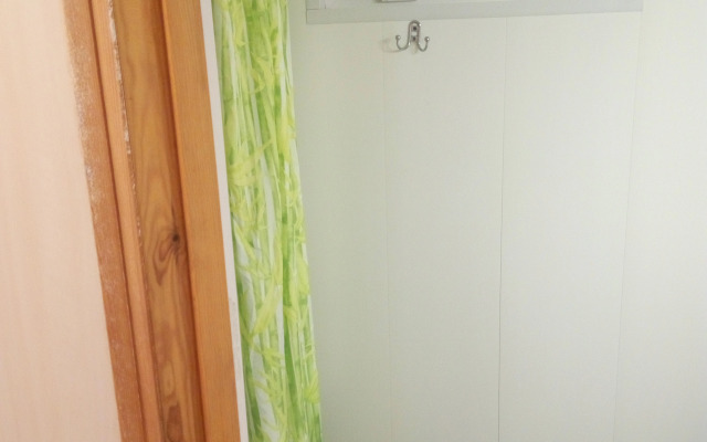 Prosvescheniya, 88 guest House