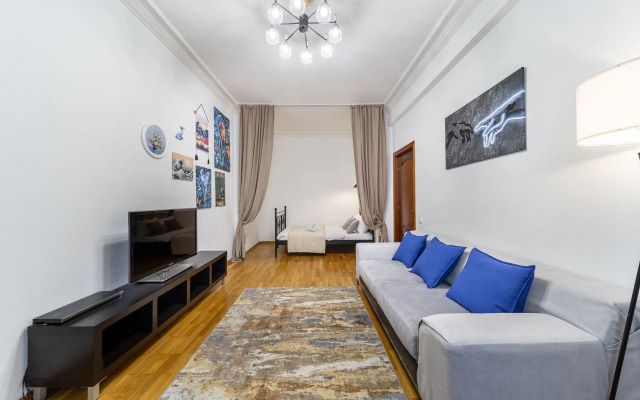 Квартира 3-Ком Квартира у Экспоцентра БонАпарт