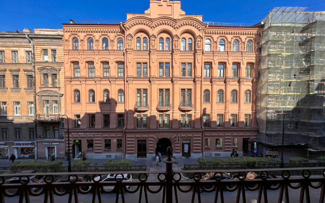 Апартаменты с балконом в самом центре города