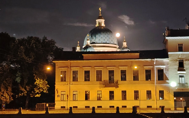 Апартаменты с видом на Фонтанку