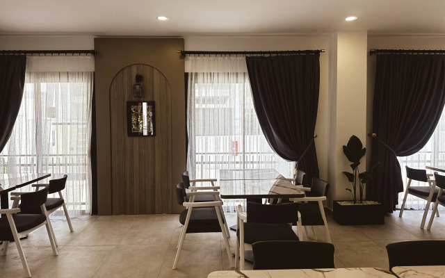 Dorana Art Hotel