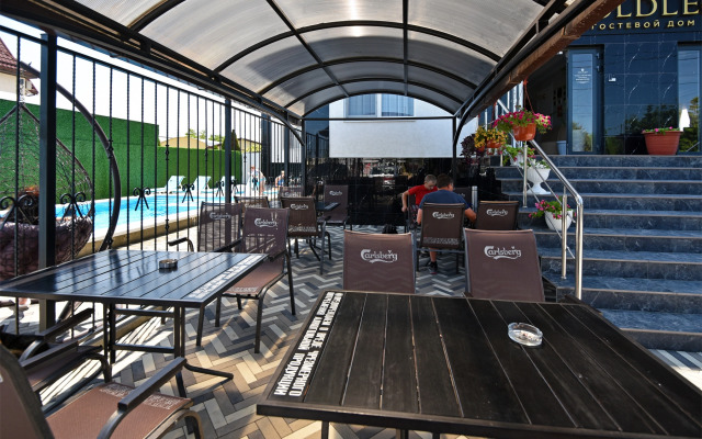 Goldleo Hotel