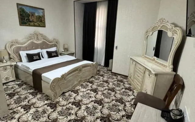 ARK Hotel