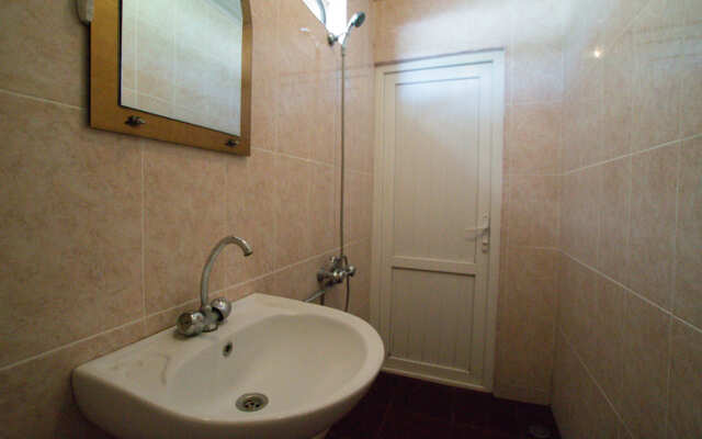 Irakli Guest House