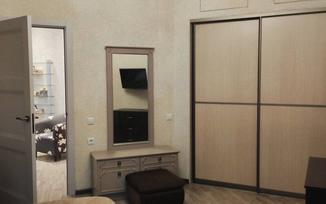 Апартаменты 3х Комнатные Крымская 19к10 с 2мя Санузлами