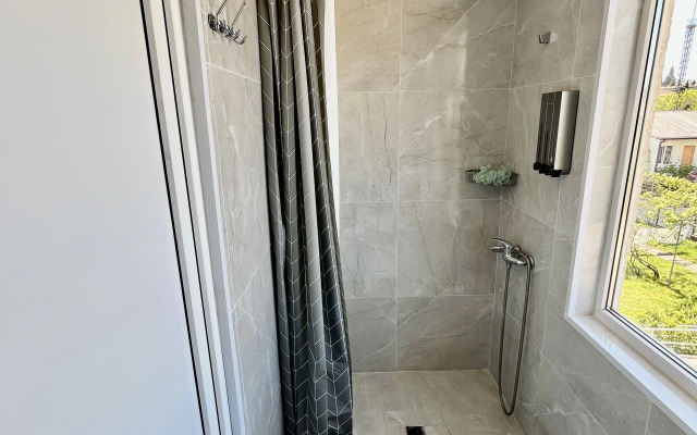 Rozalin Guest House