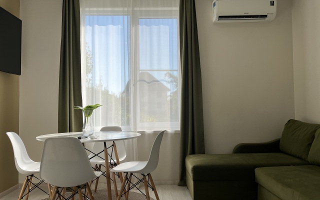 Uyutnaya Trekhkomnatnaya V Spalnom Rayone Flat