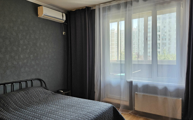 Studiya Na Leventsovke Flat