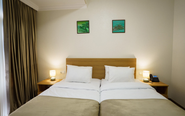 Green Palace Kutaisi Hotel