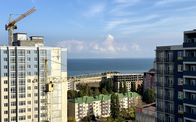 Appartamenty "Elenika" dvuhkomnatnaa kvartira v Mahackale s vidom na ozero i mecet'