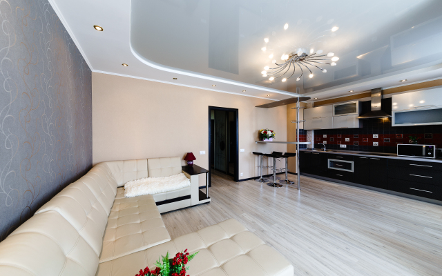 3 Na Chernyishevskogo 80 Apartaments