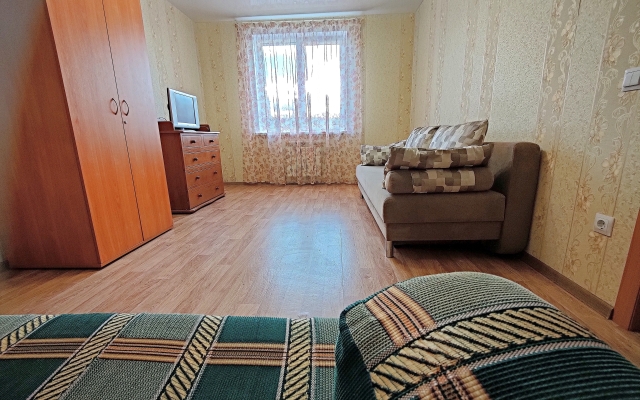 V Mikrorajon Krutye Klyuchi 42 Flat