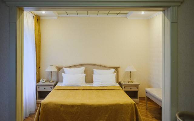 Интурист Конгресс-отель