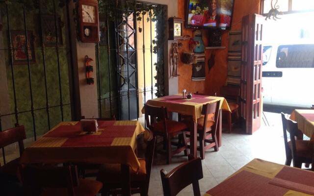 Отель Mesón de Santa Ana by Rotamundos