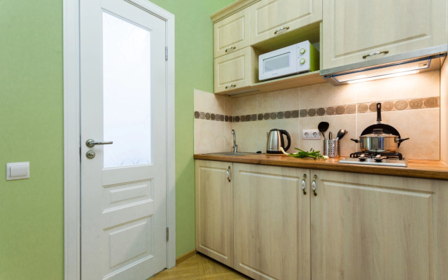 Апартаменты 2+1 Leohotels на Каменноостровском