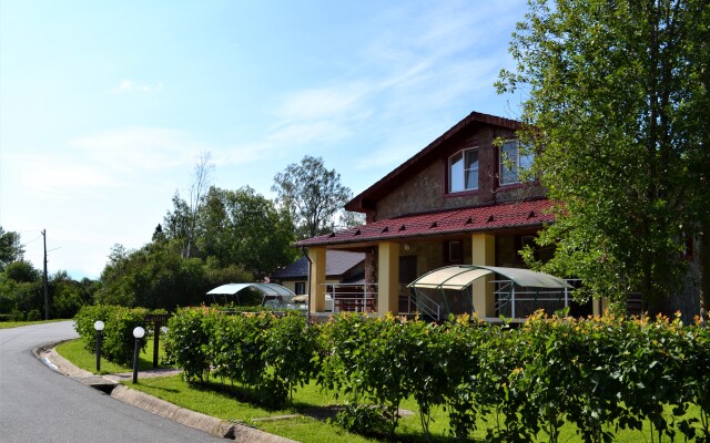 Staroladozhskaya Dacha Hotel