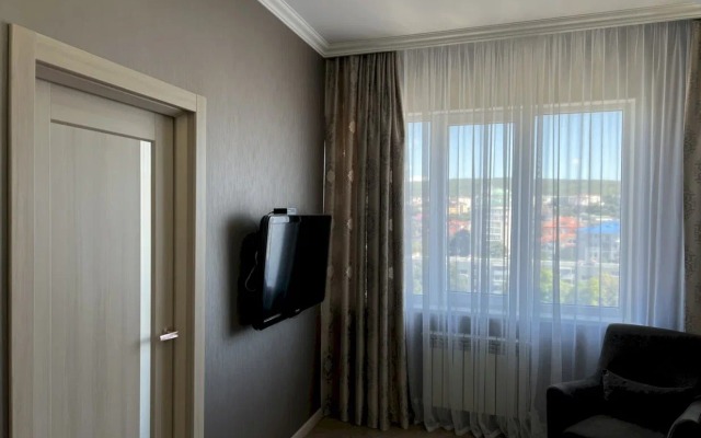 379 Na Kurzalnoy Apartments