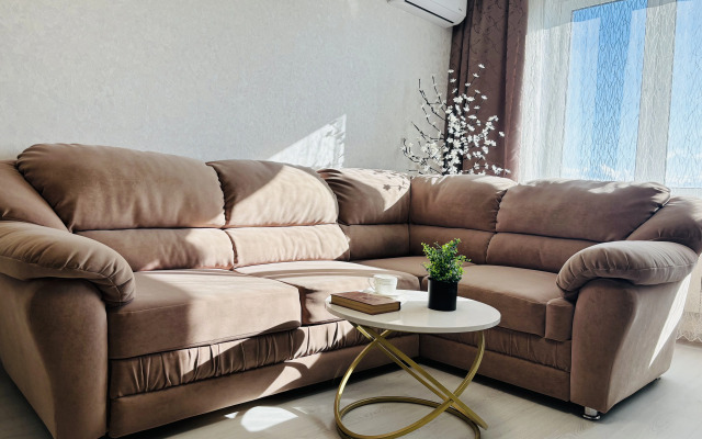 Na Shnitnikova Flat