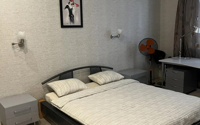 Na Ploschadi Pobedy Apartments