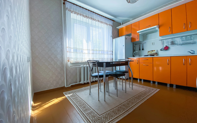 Uyutnaya na Zhmaylova Flat