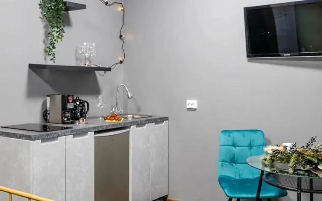 Na Oktyabryskoy Naberezhnoy 34k2 Apartments