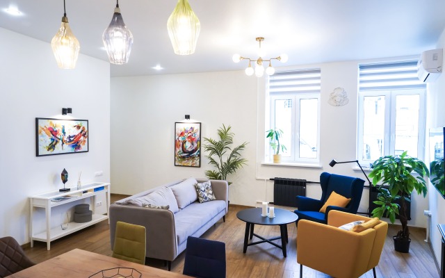 Апартаменты на Большой Конюшенной 5