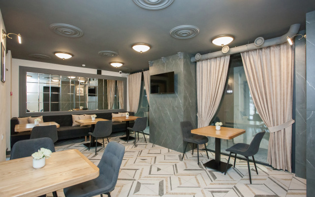 Hotel Opera
