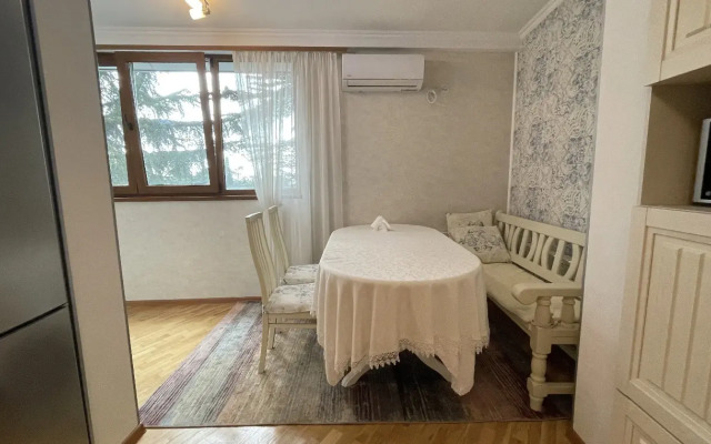 Na Ulitse K. Marksa 15 Apartments