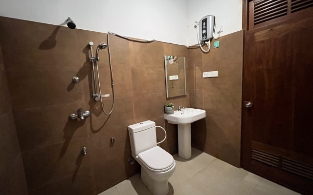 Dinoos Weligama Villa