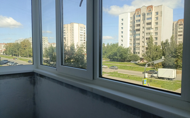 Apartamenty na Pskovskoj 12 do 4 cel. Patnica Set' Posutocnyh Kvartir v Vologde
