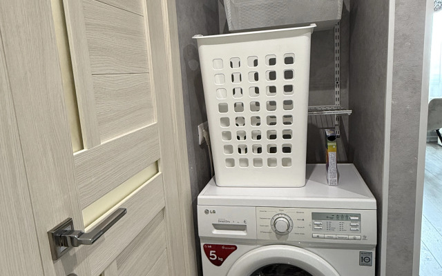 Uyutnaya Naprotiv Teatra Opery I Baleta Flat
