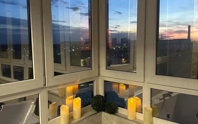 Loft Apart Energy s Dzhakuzi i Vidom na Ozero Apartments