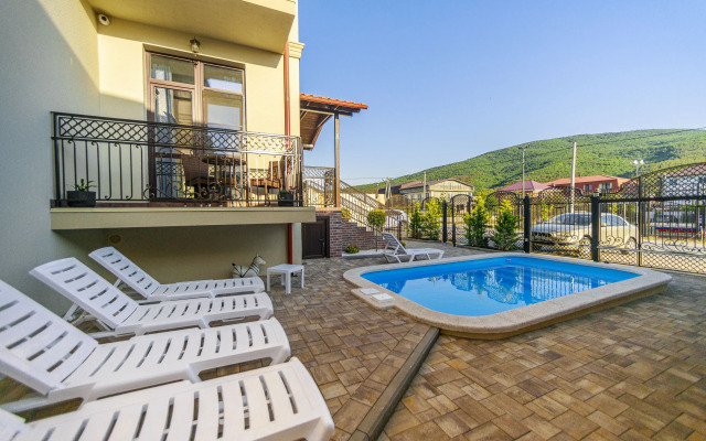 Simfoniya Morya Hotel
