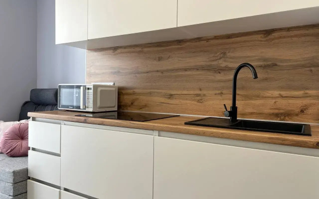 Trekhmestnye s Vidom na Reku Flat