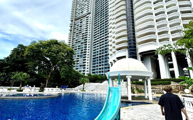 Апартаменты Sky Beach Apt