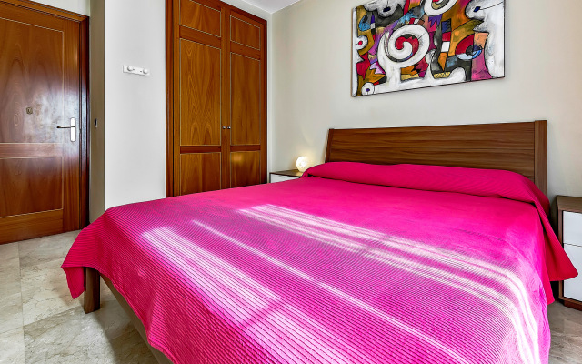 Prostornyij Taunhaus S Vidom Na More I Tejde Apartments