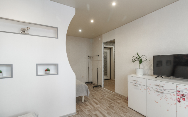 Ne Vopros u zhd i avto vokzala Flat