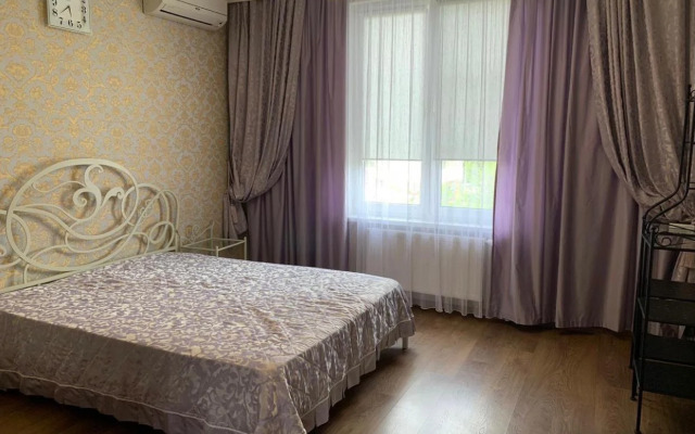 3-X Komnatnaya V Samom Tsentre Adlera Flat