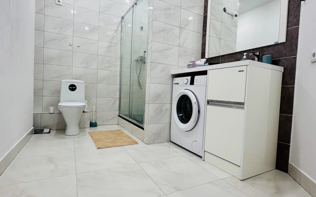 Na 24 Etazhe S Vidom Na Gorod Apartment