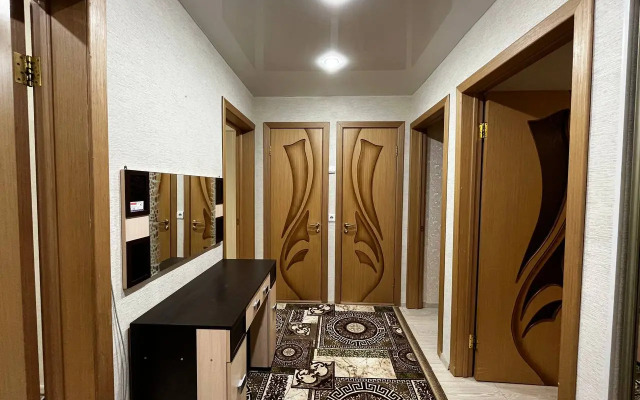Trekhkomnatnaya  Flat