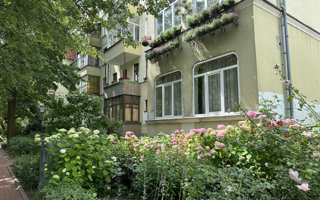 Апартаменты Красная 13