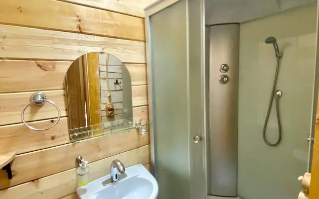 Belaya Yurta Guest house