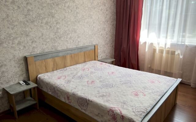 Апартаменты 377 Херсонская 75